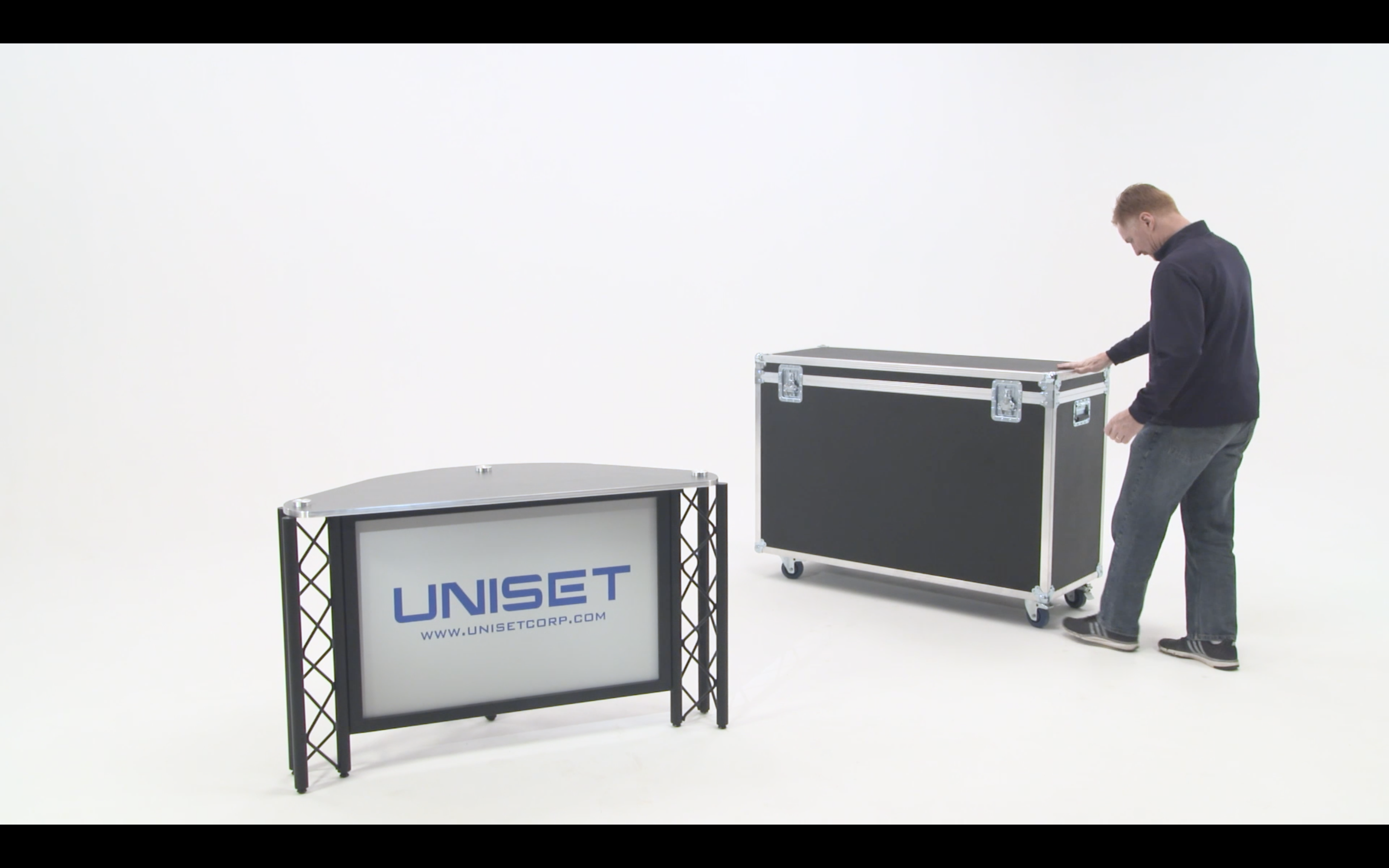 UNISET - News interview broadcast desk with mobile carry case