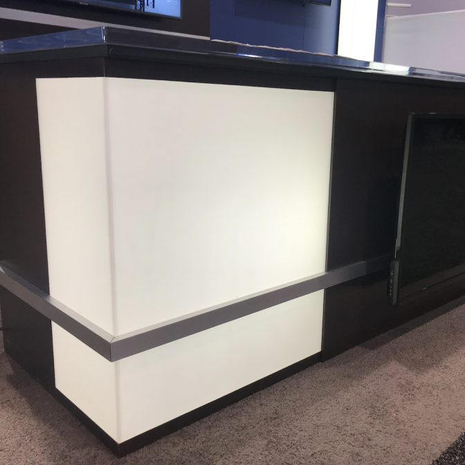 Transition Panel Desk