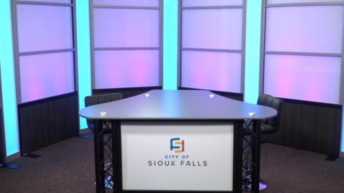 Sioux Falls Transition Panels and Light Box Columns with acrylics in purple 